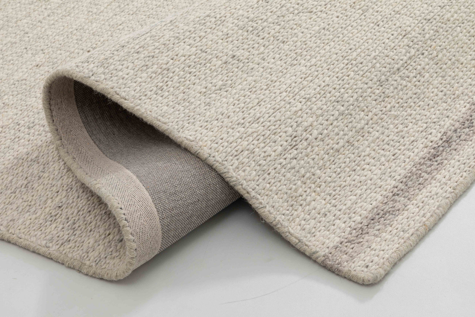 One silhouette. Your dimensions, comfort and finish.