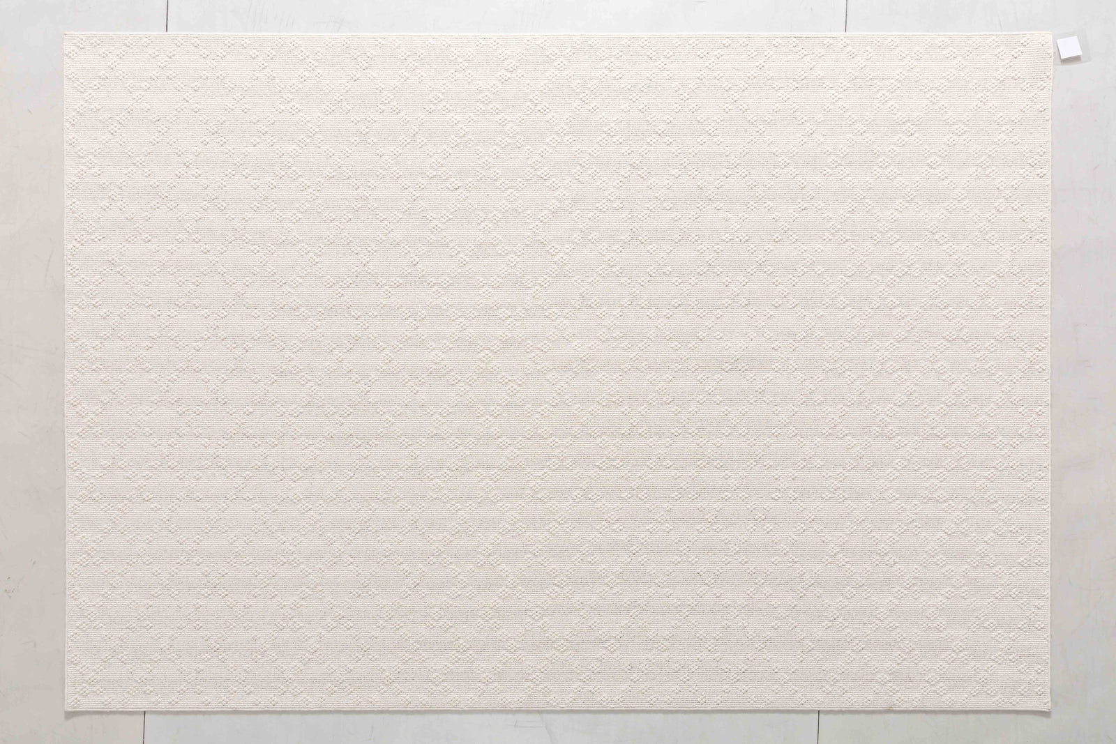 One silhouette. Your dimensions, comfort and finish.