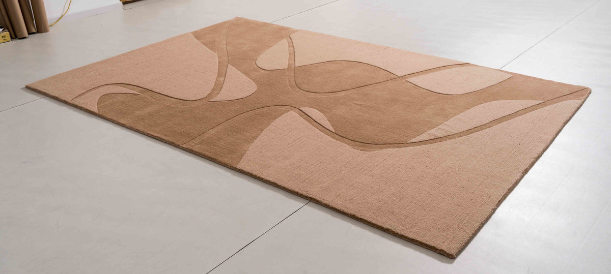 One silhouette. Your dimensions, comfort and finish.