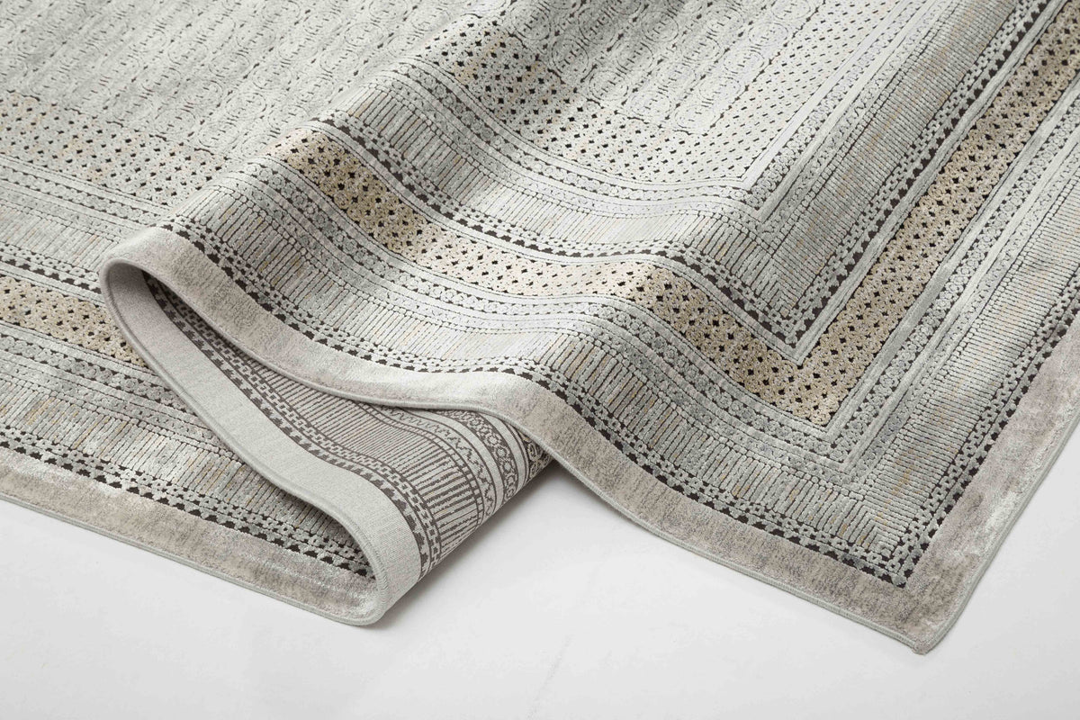 One silhouette. Your dimensions, comfort and finish.