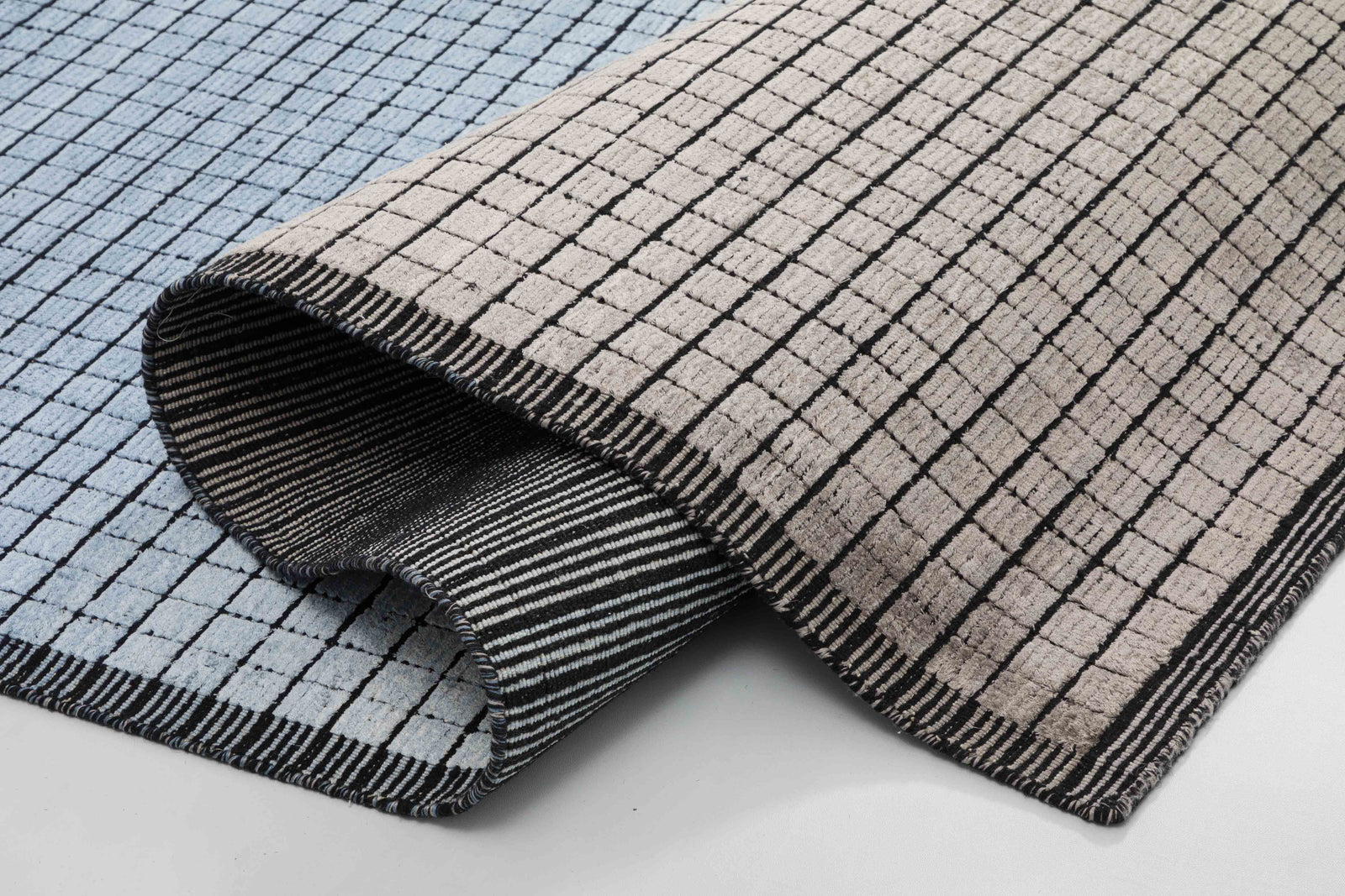 One silhouette. Your dimensions, comfort and finish.