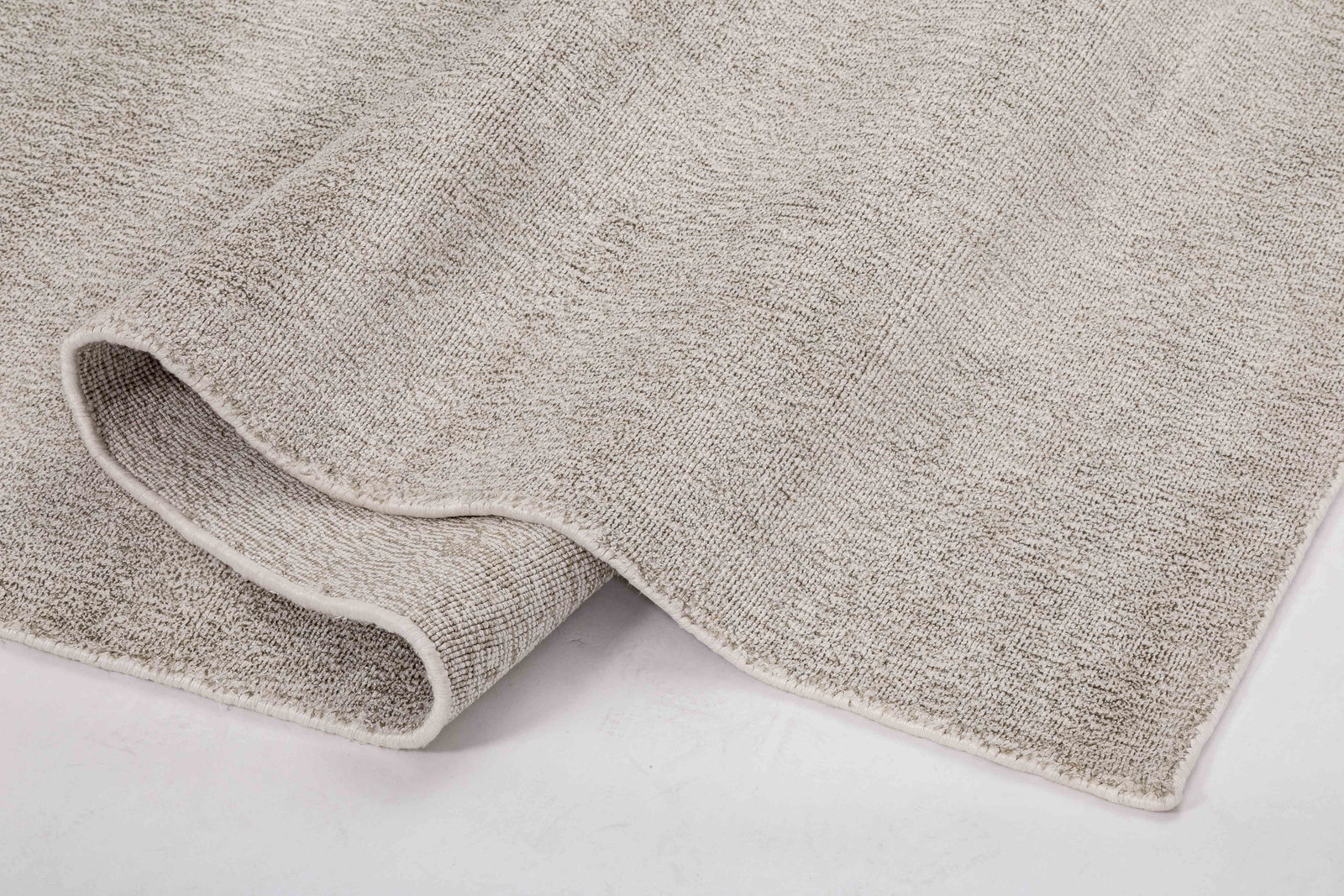 One silhouette. Your dimensions, comfort and finish.