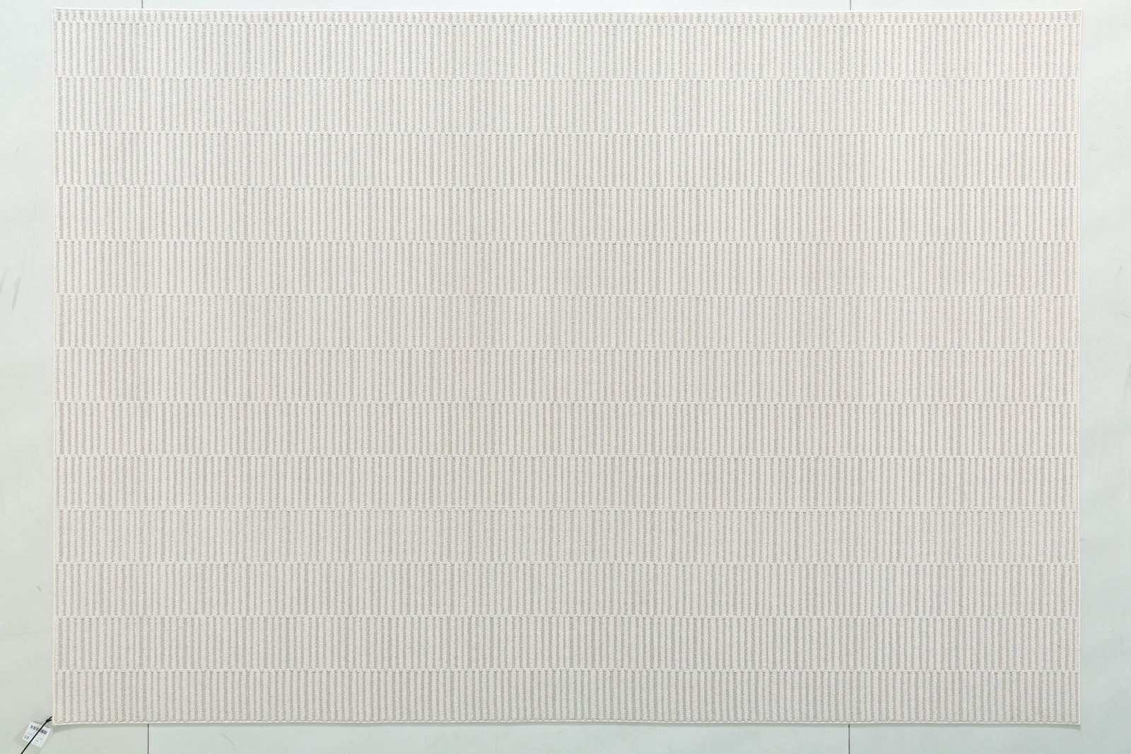 One silhouette. Your dimensions, comfort and finish.