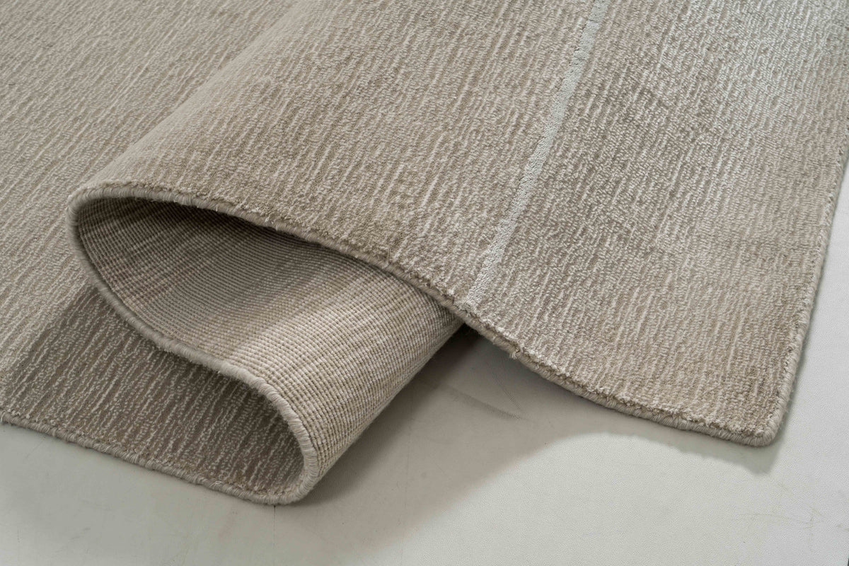 One silhouette. Your dimensions, comfort and finish.