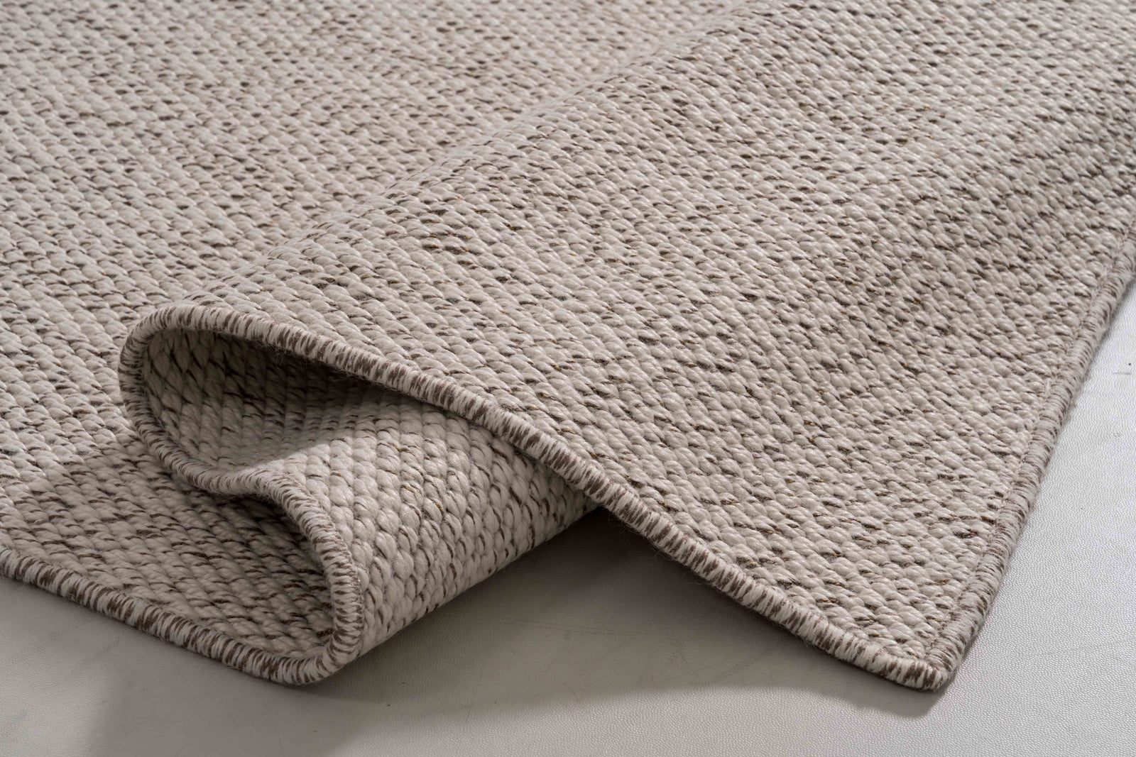 One silhouette. Your dimensions, comfort and finish.