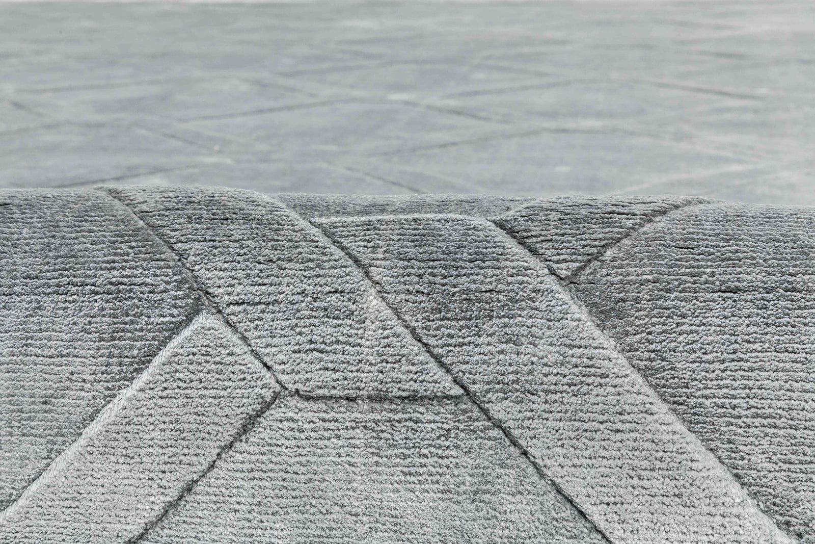 One silhouette. Your dimensions, comfort and finish.