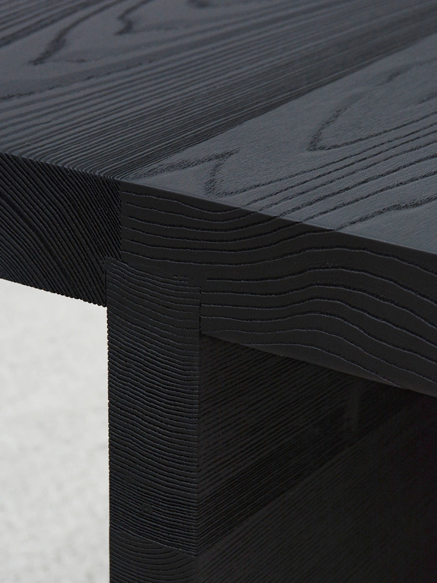 One silhouette. Your dimensions, comfort and finish.
