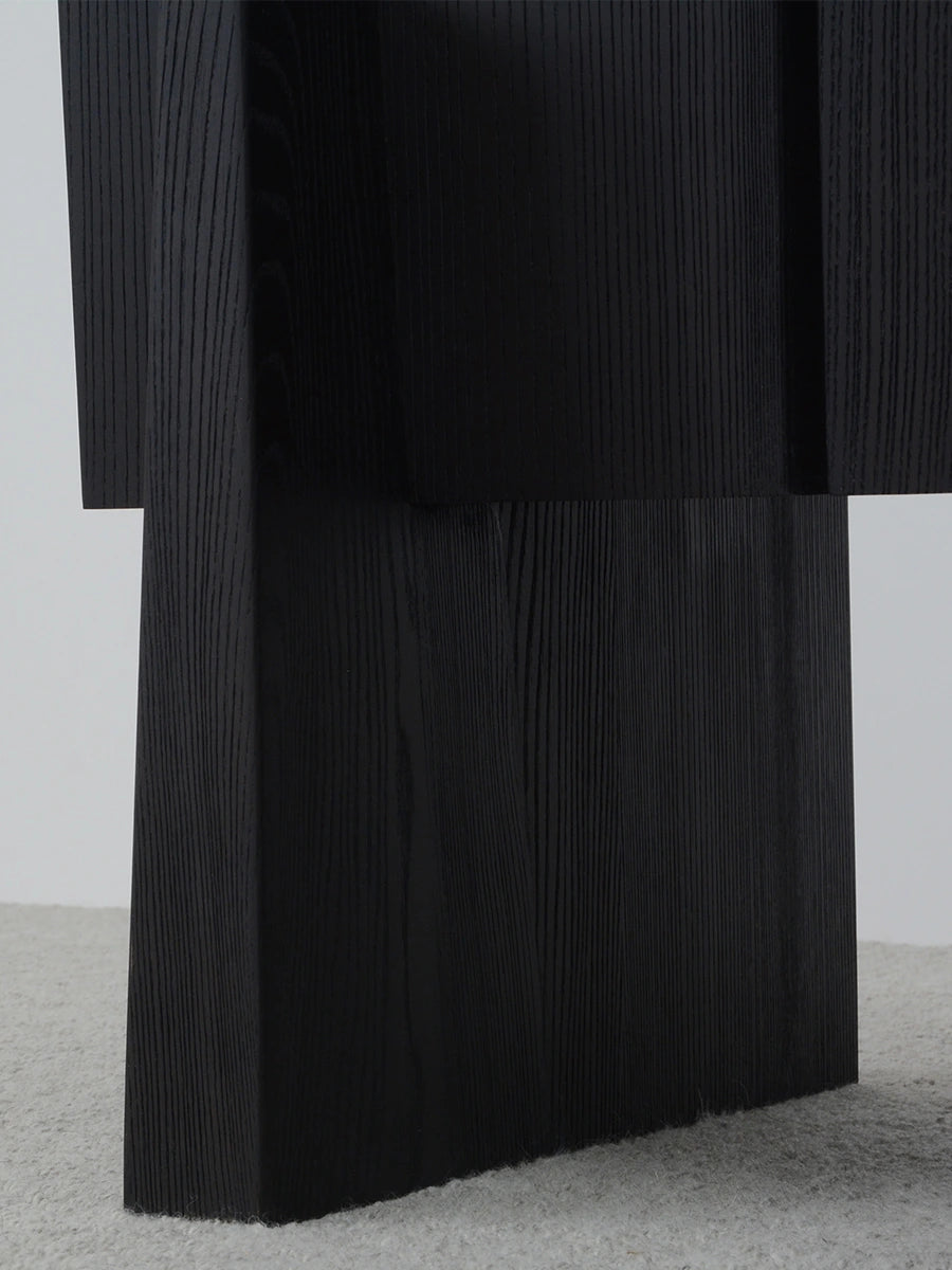 One silhouette. Your dimensions, comfort and finish.