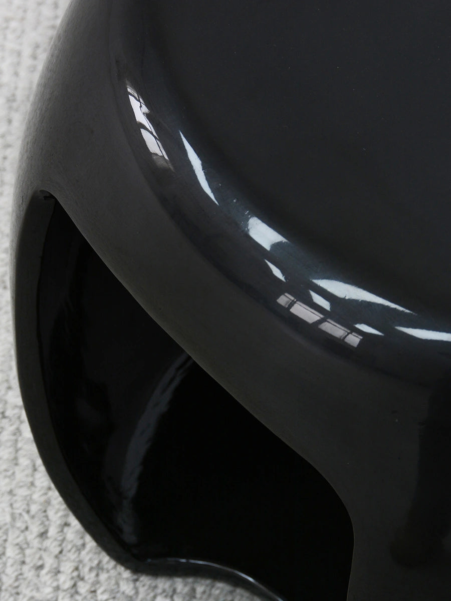 One silhouette. Your dimensions, comfort and finish.