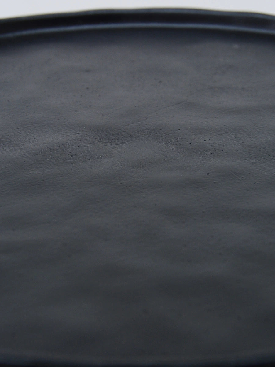 One silhouette. Your dimensions, comfort and finish.
