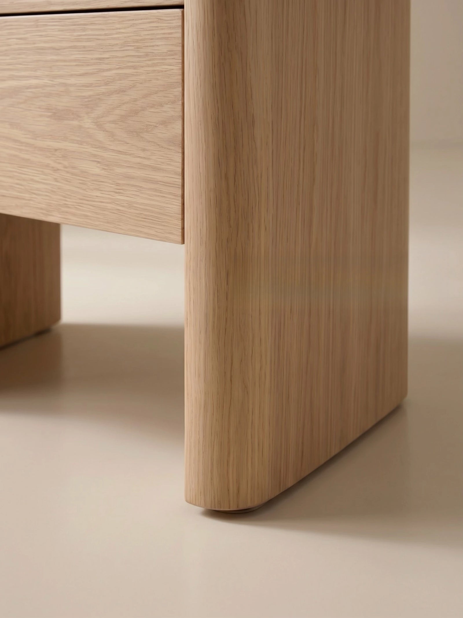 One silhouette. Your dimensions, comfort and finish.