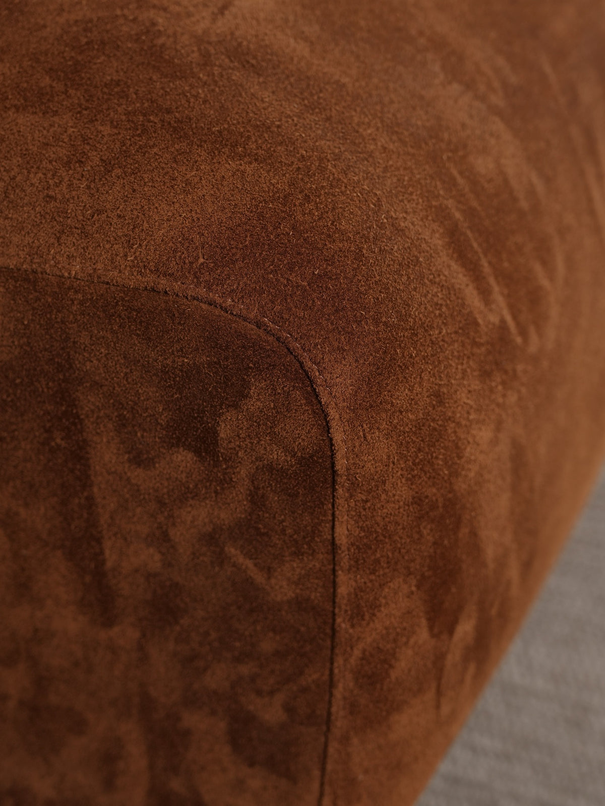 One silhouette. Your dimensions, comfort and finish.