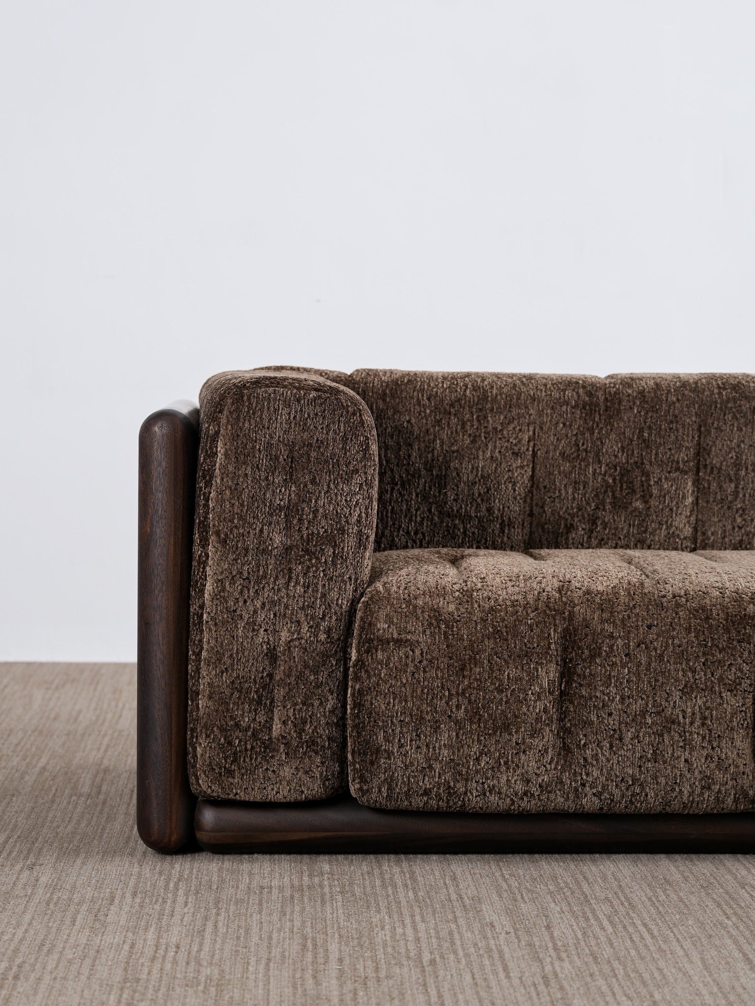 One silhouette. Your dimensions, comfort and finish.