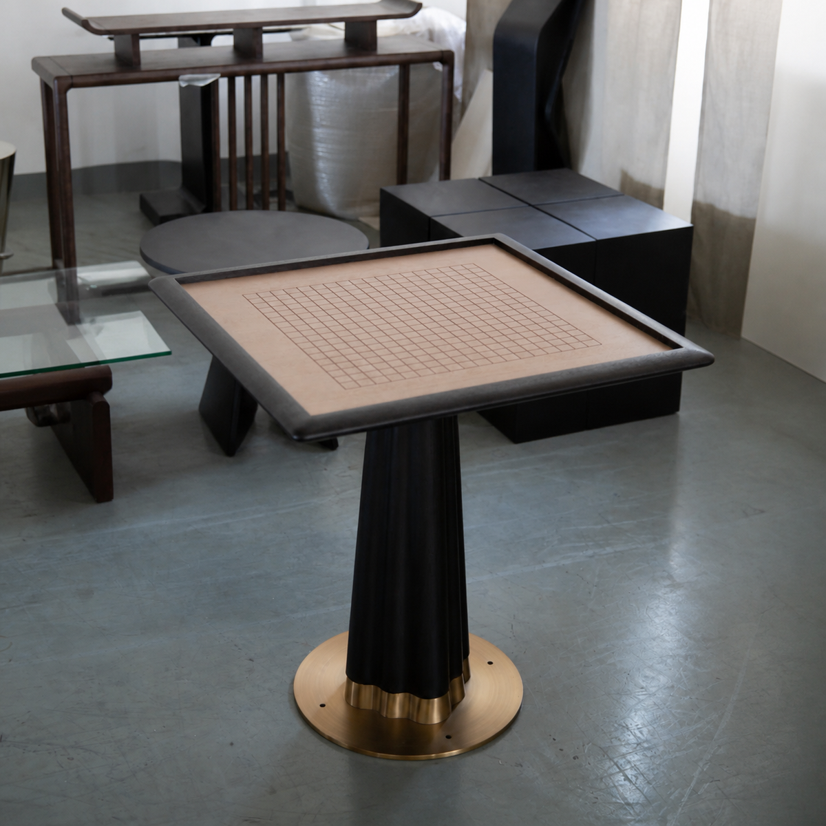 One silhouette. Your dimensions, comfort and finish.