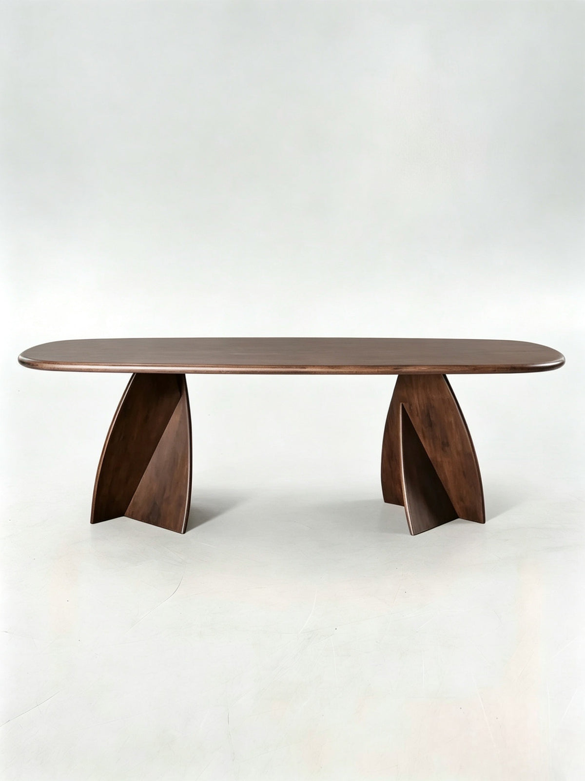 One silhouette. Your dimensions, comfort and finish.