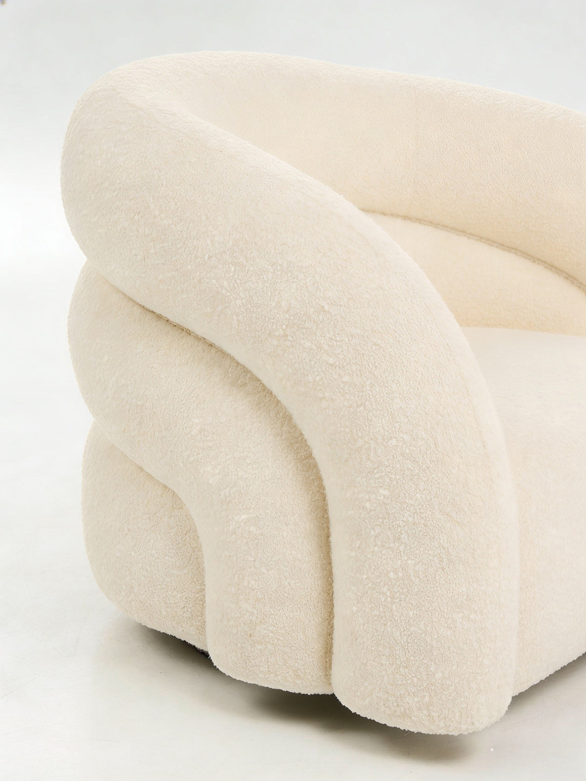 One silhouette. Your dimensions, comfort and finish.