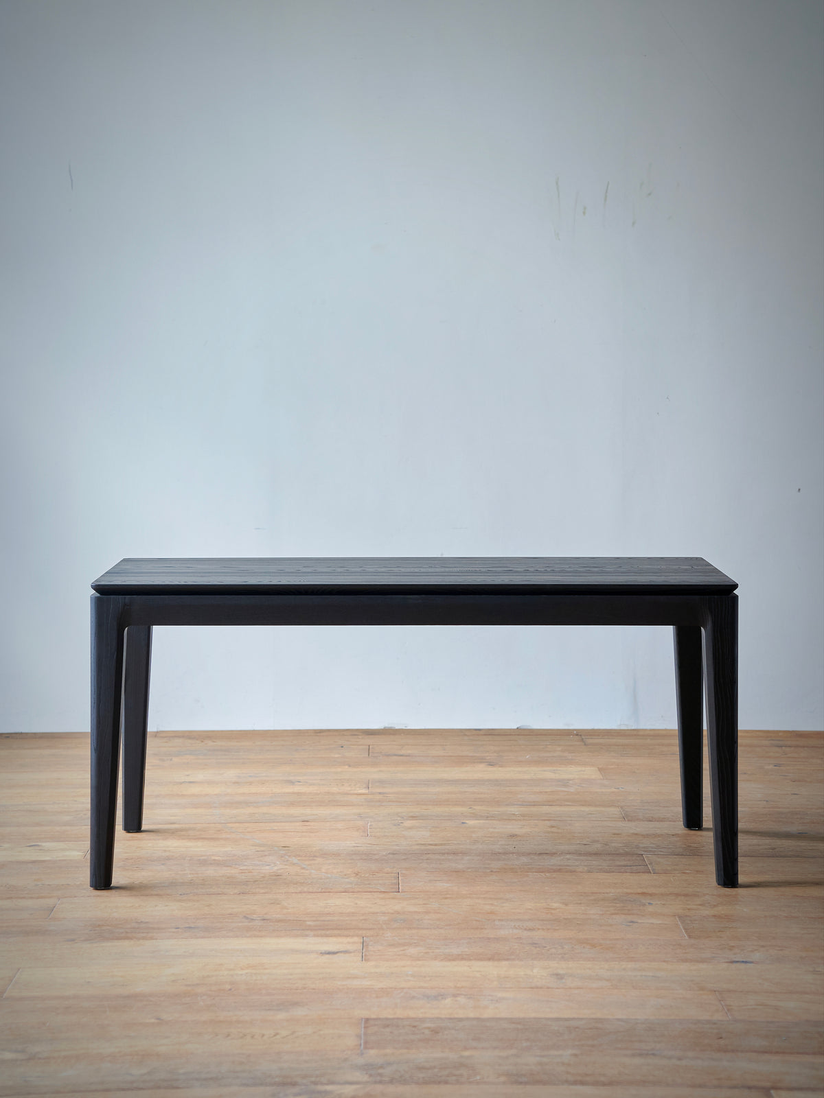 One silhouette. Your dimensions, comfort and finish.