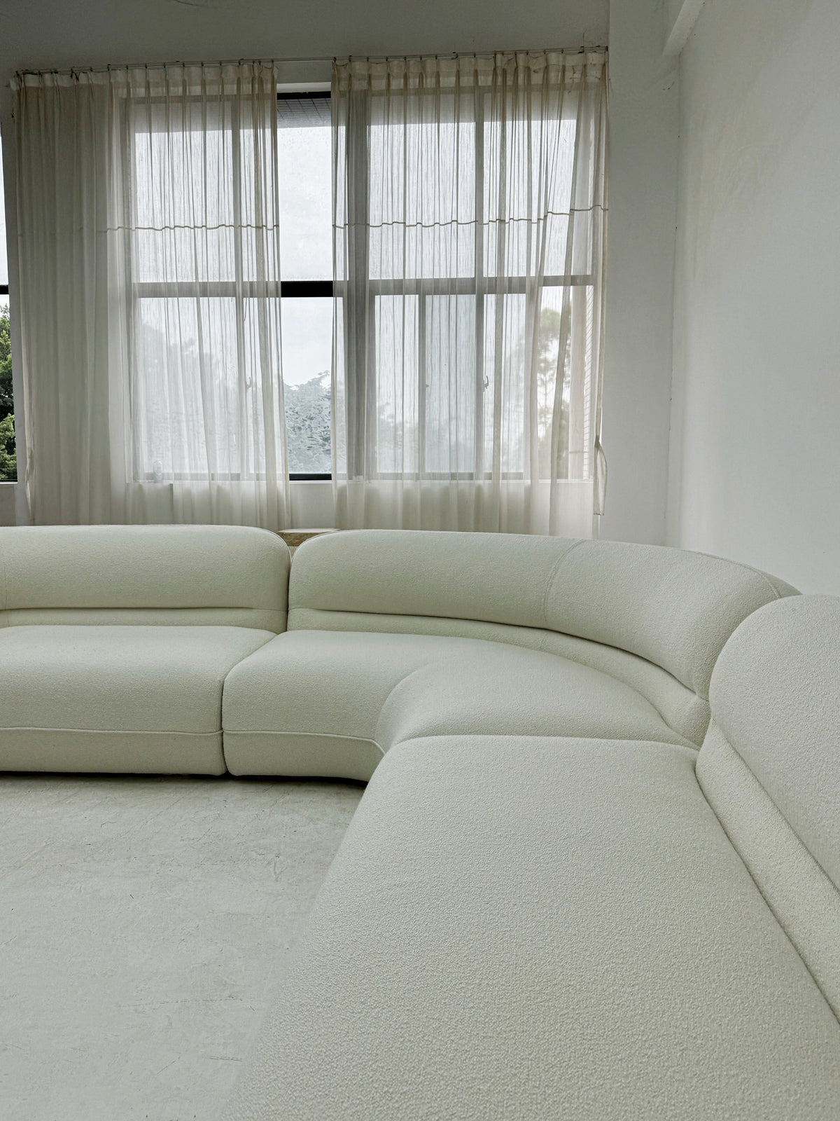 One silhouette. Your dimensions, comfort and finish.