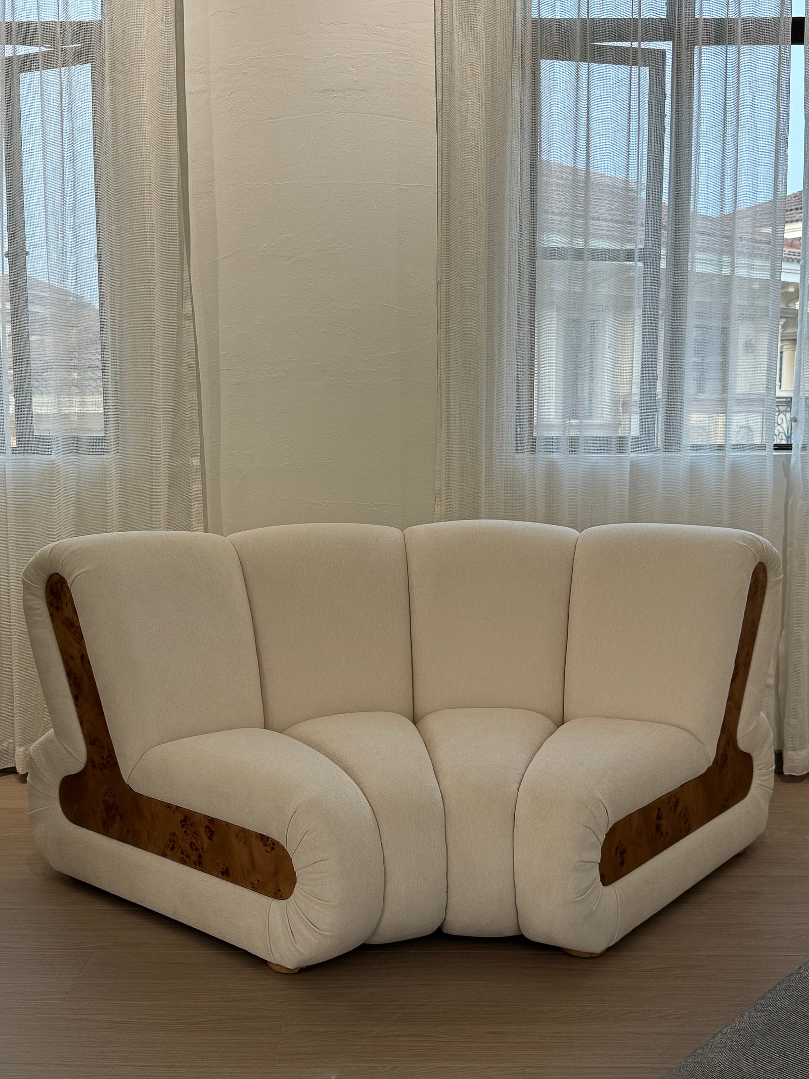 One silhouette. Your dimensions, comfort and finish.