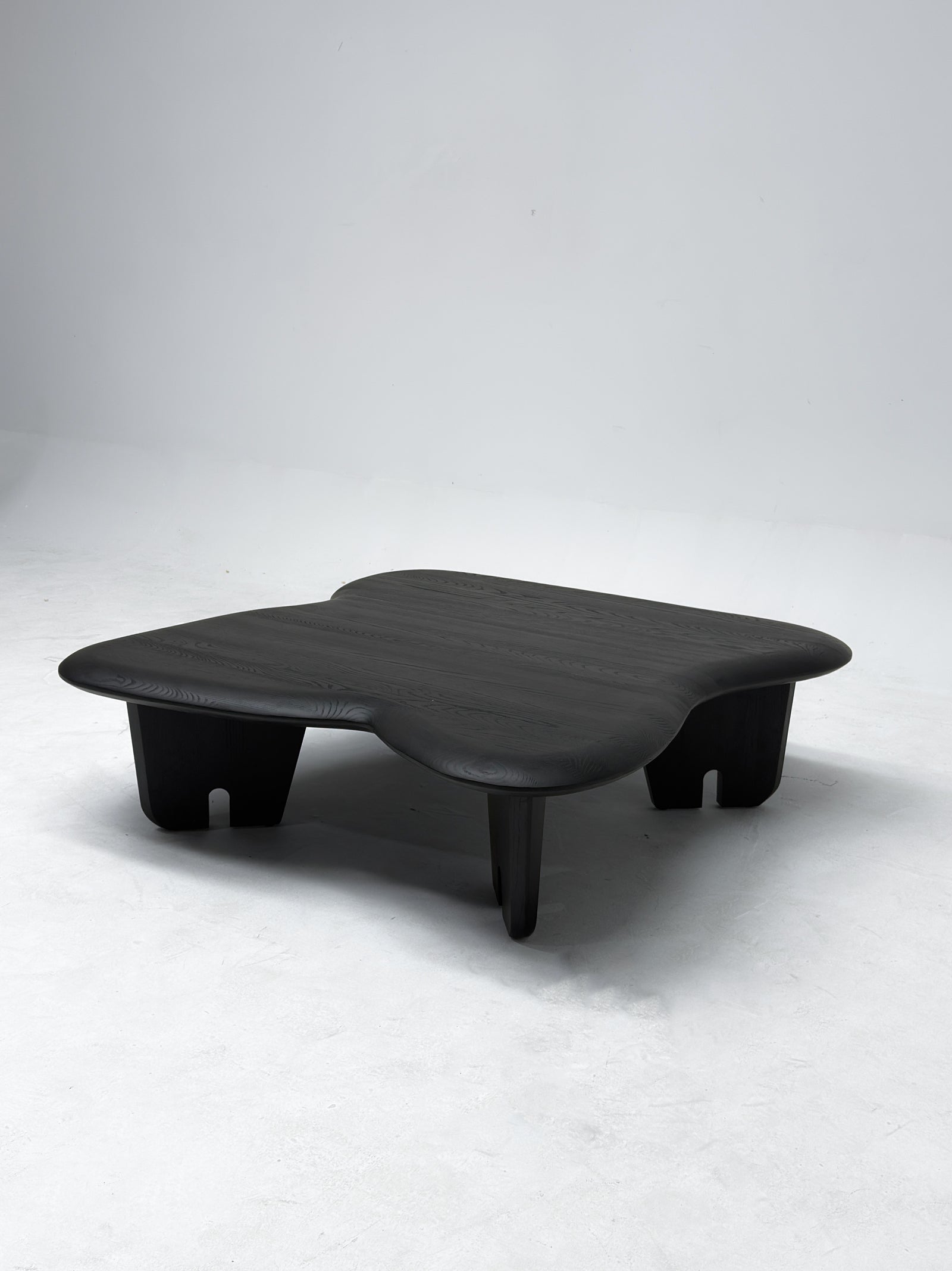 One silhouette. Your dimensions, comfort and finish.