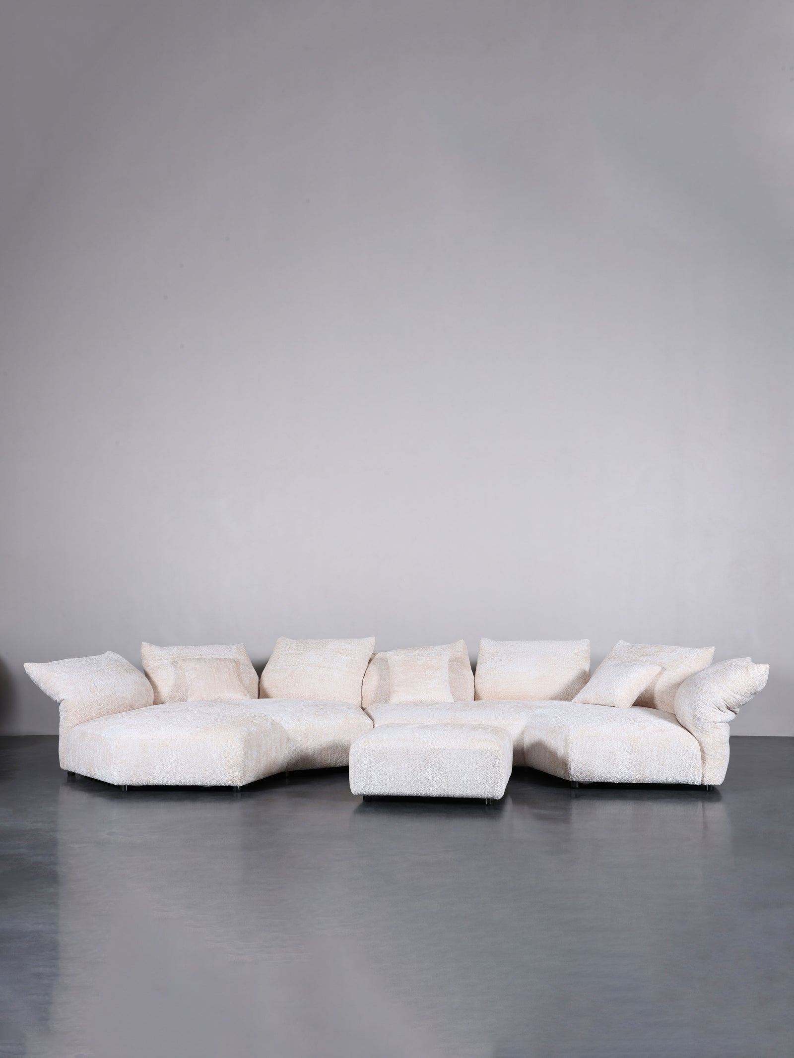 One silhouette. Your dimensions, comfort and finish.