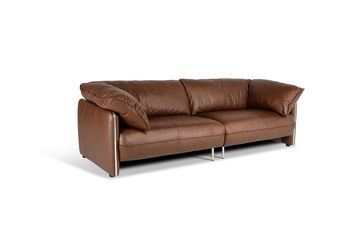 One silhouette. Your dimensions, comfort and finish.