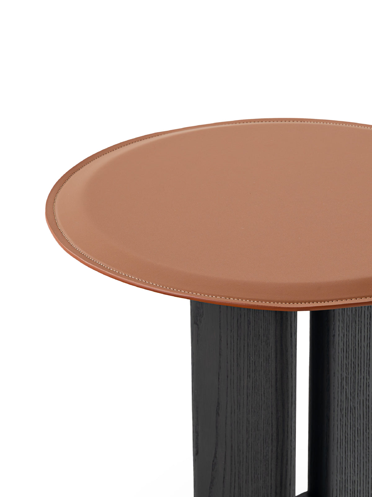 One silhouette. Your dimensions, comfort and finish.