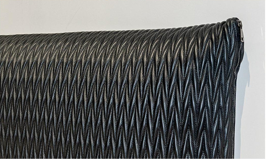 One silhouette. Your dimensions, comfort and finish.