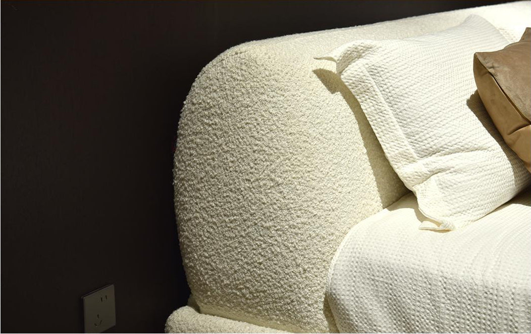 One silhouette. Your dimensions, comfort and finish.