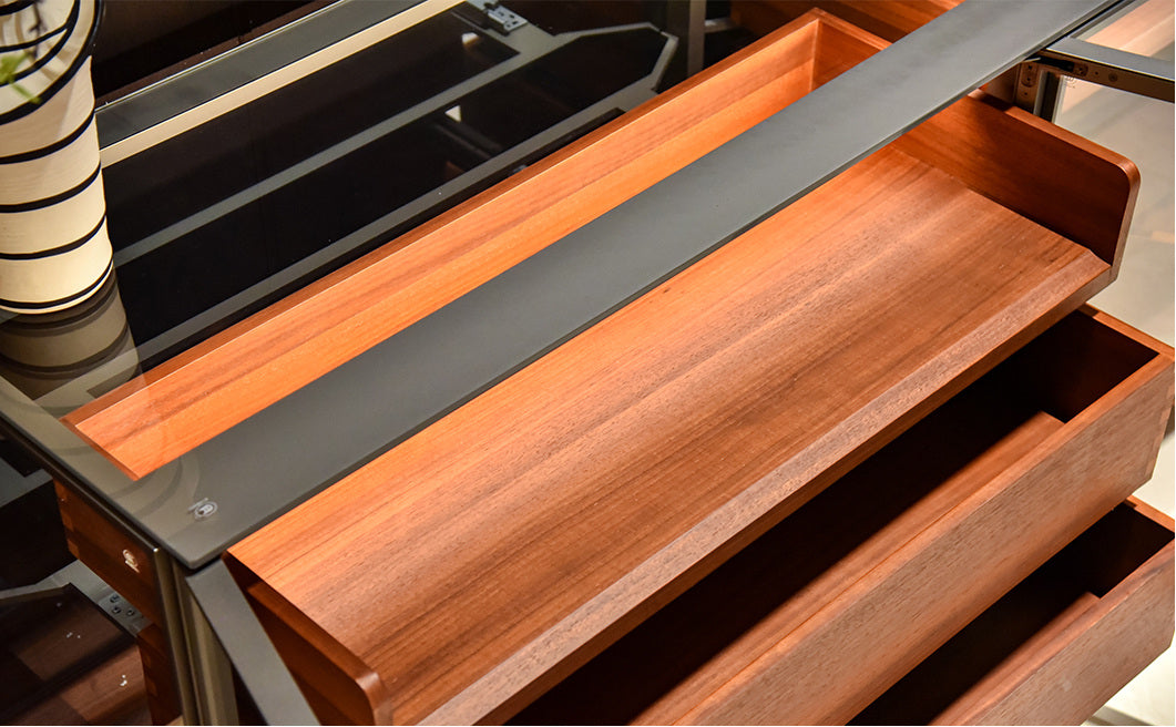 One silhouette. Your dimensions, comfort and finish.