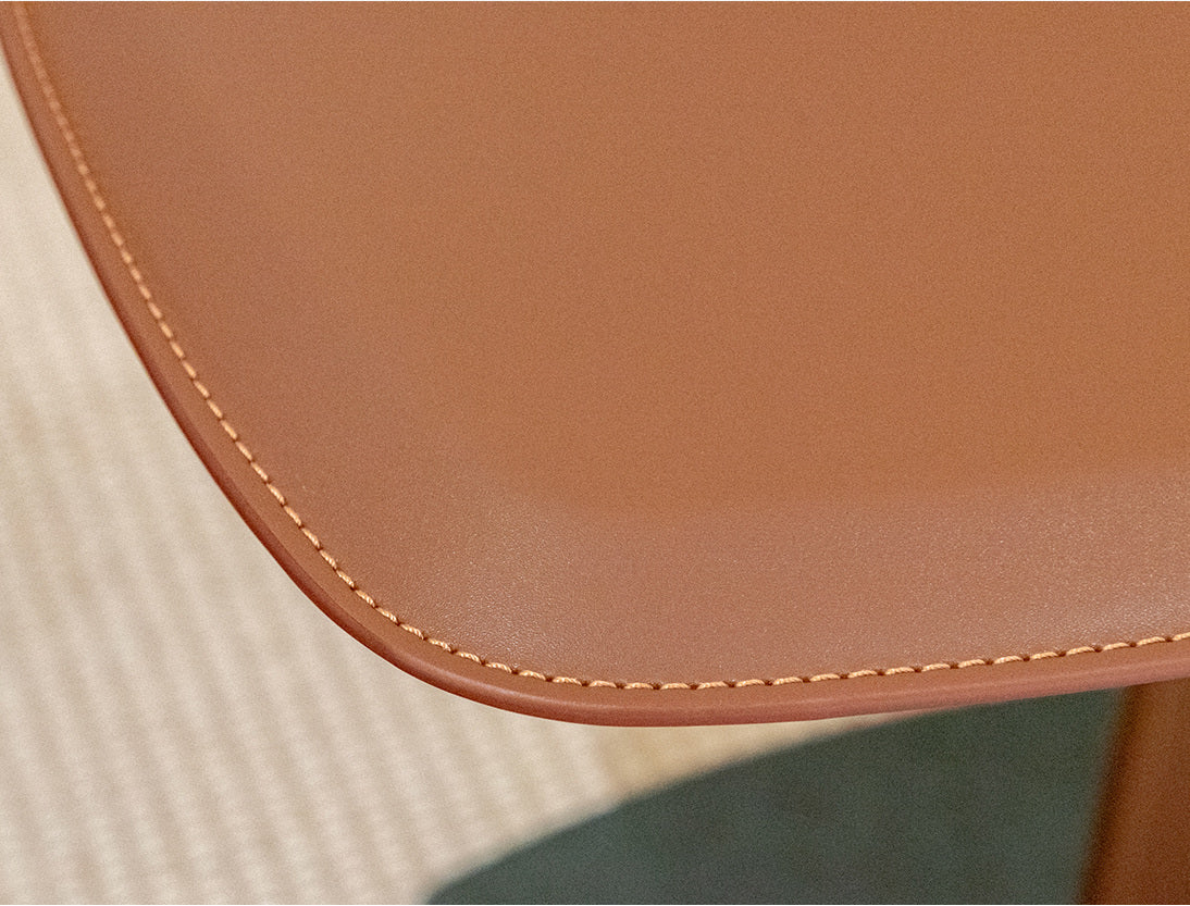 One silhouette. Your dimensions, comfort and finish.