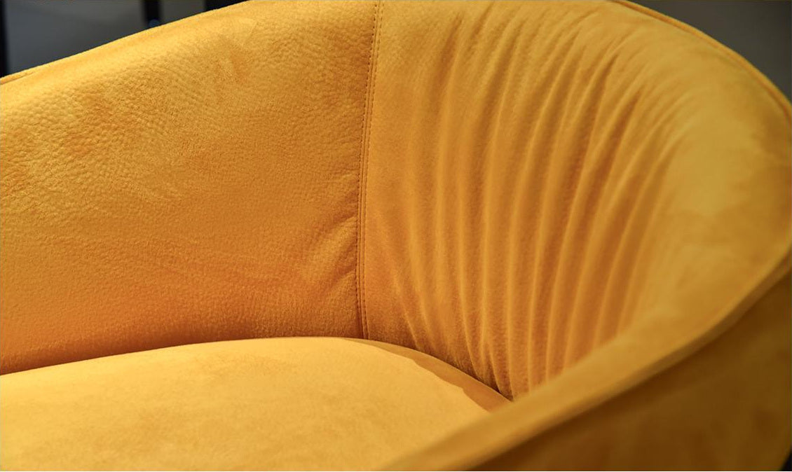 One silhouette. Your dimensions, comfort and finish.
