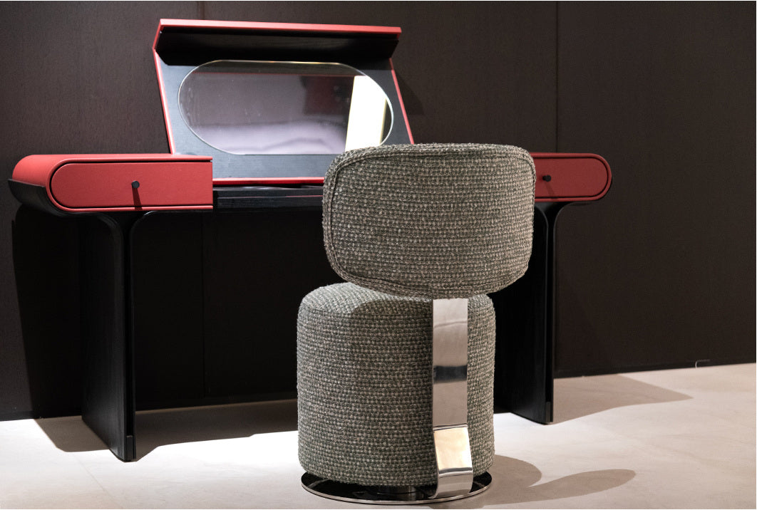 One silhouette. Your dimensions, comfort and finish.