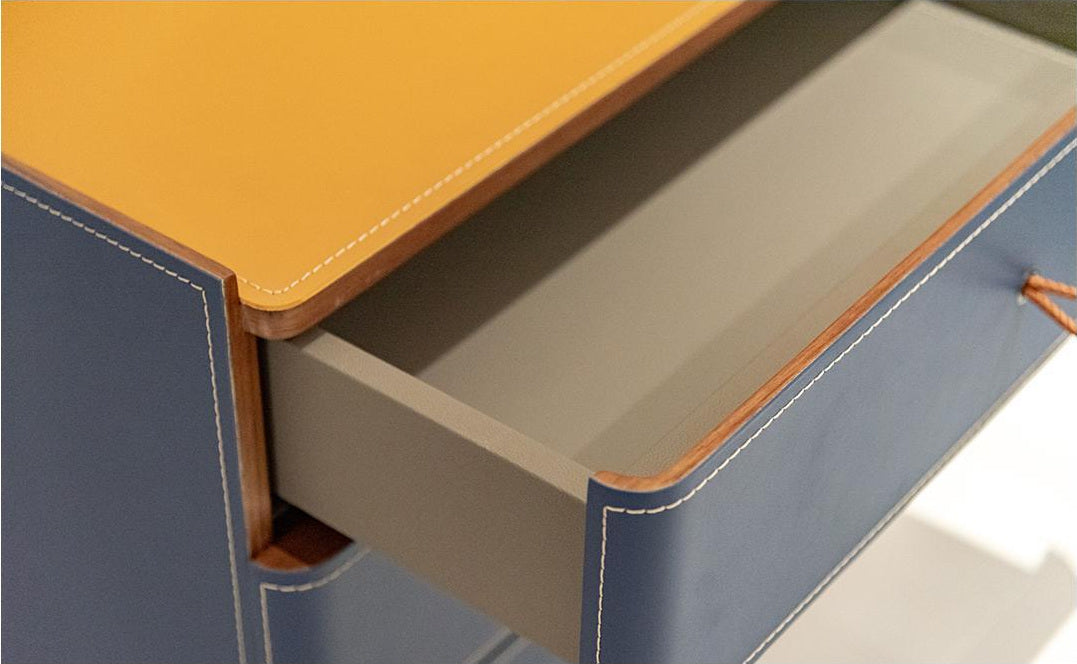 One silhouette. Your dimensions, comfort and finish.