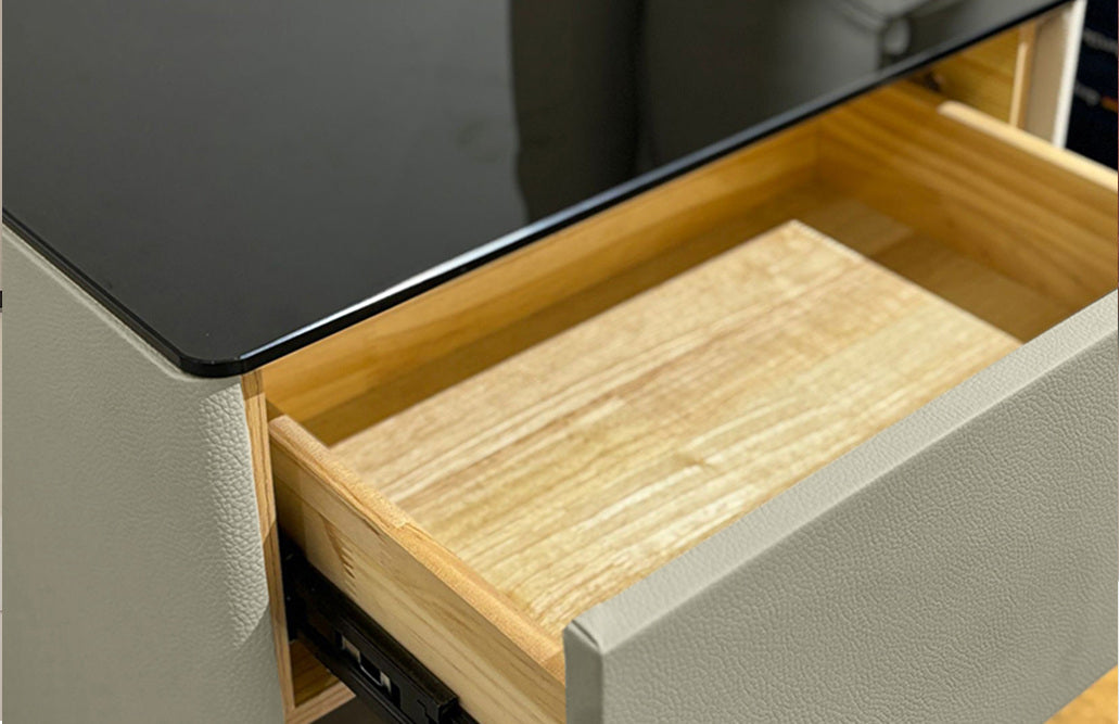 One silhouette. Your dimensions, comfort and finish.