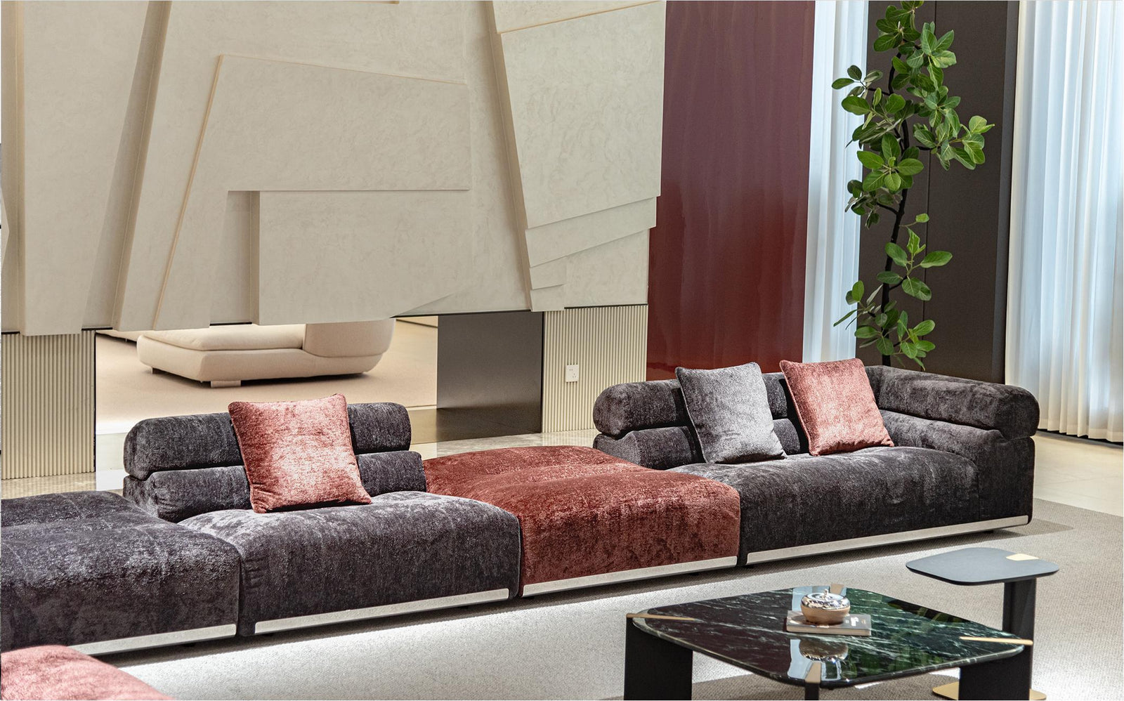 One silhouette. Your dimensions, comfort and finish.