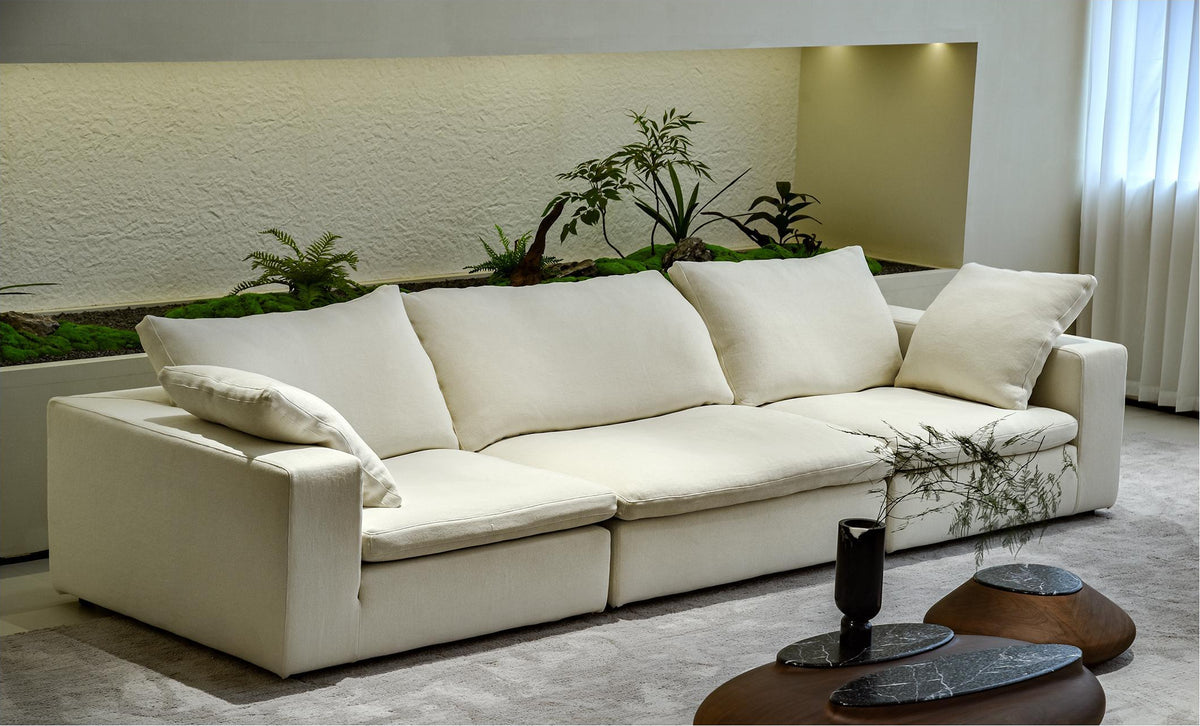 One silhouette. Your dimensions, comfort and finish.