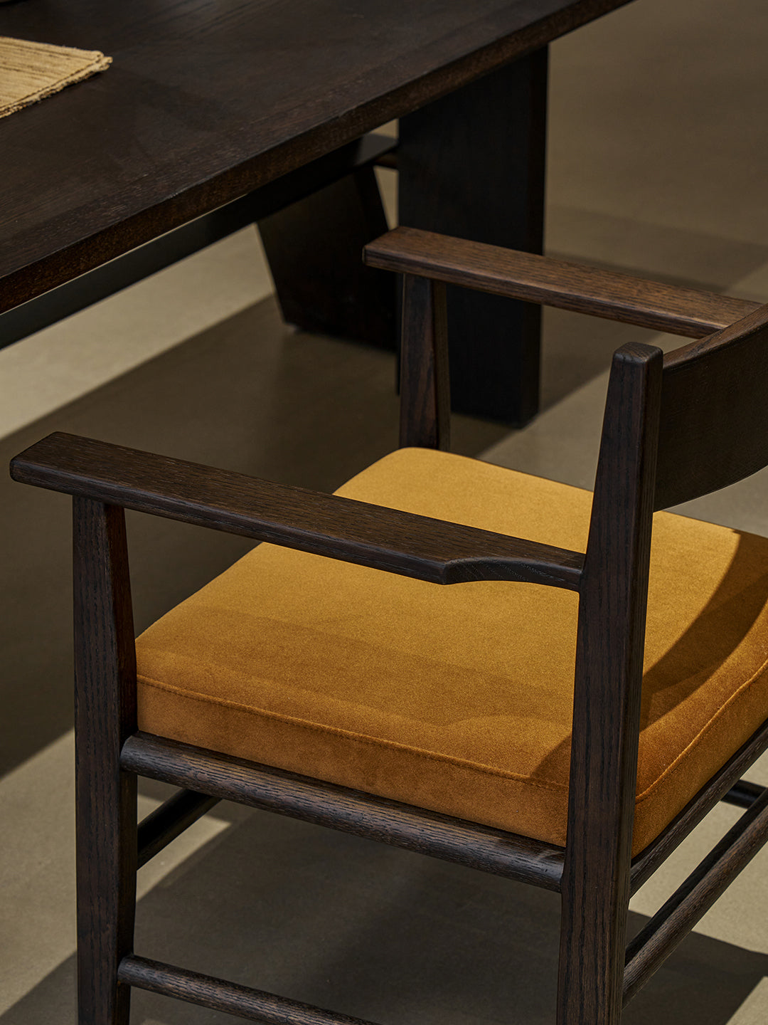 One silhouette. Your dimensions, comfort and finish.