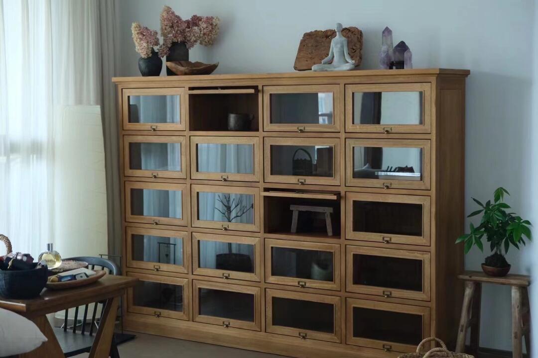 One silhouette. Your dimensions, comfort and finish.