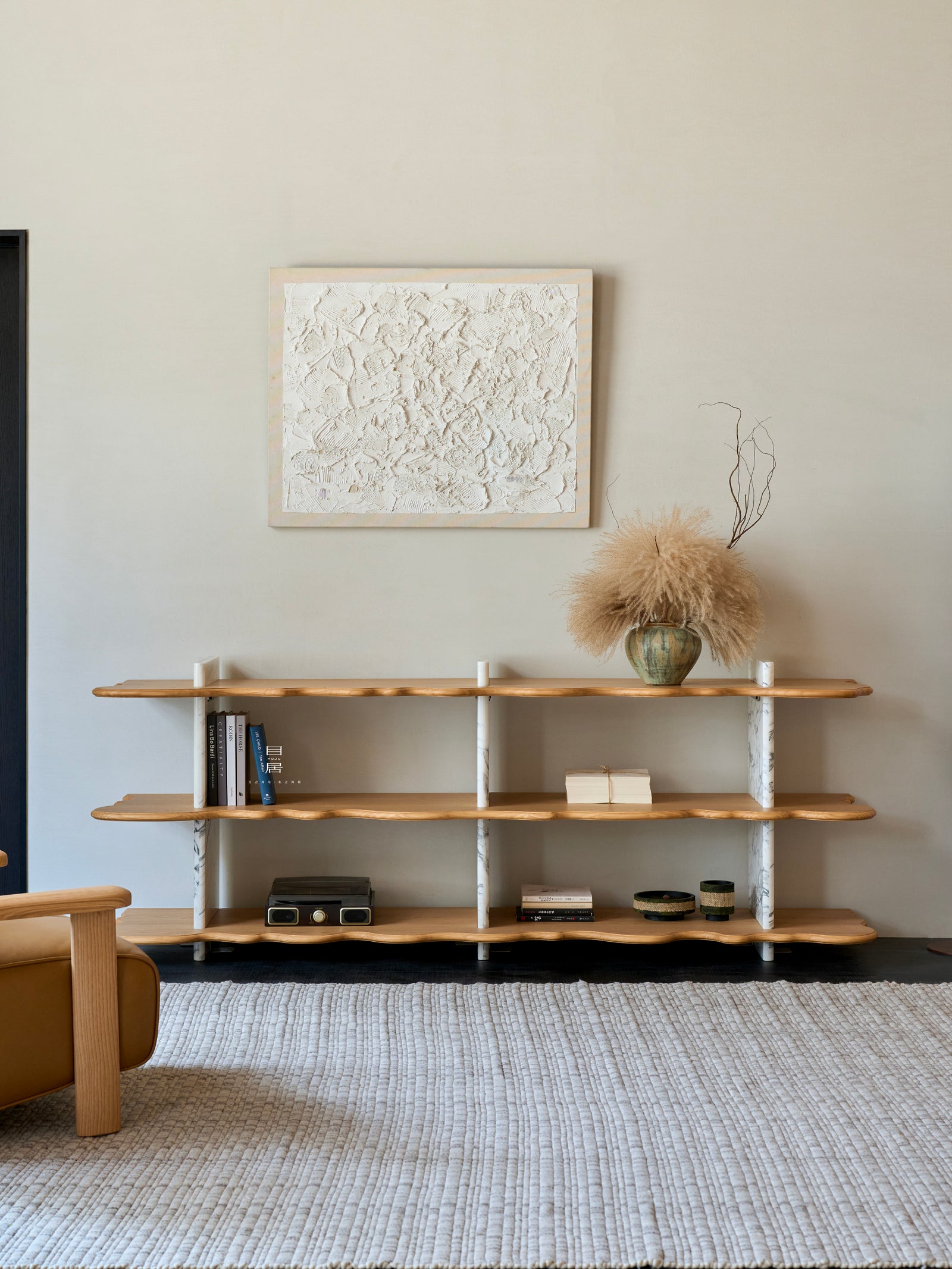 One silhouette. Your dimensions, comfort and finish.