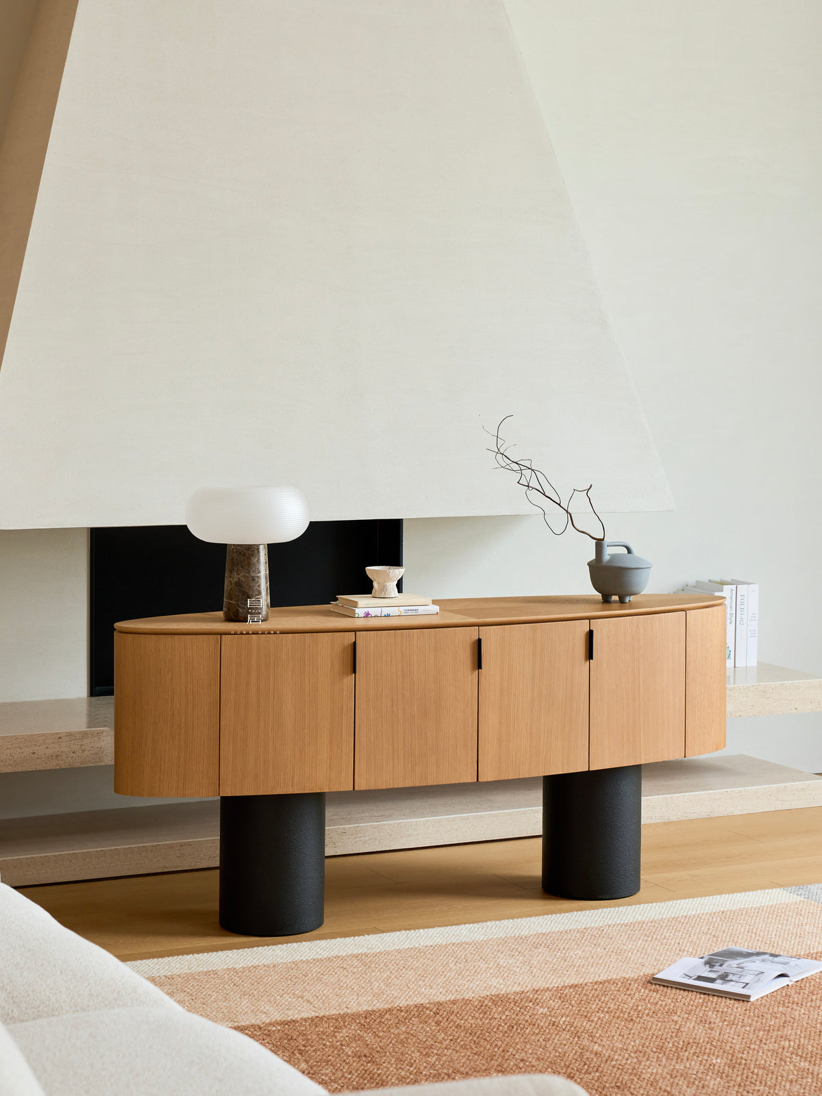 One silhouette. Your dimensions, comfort and finish.
