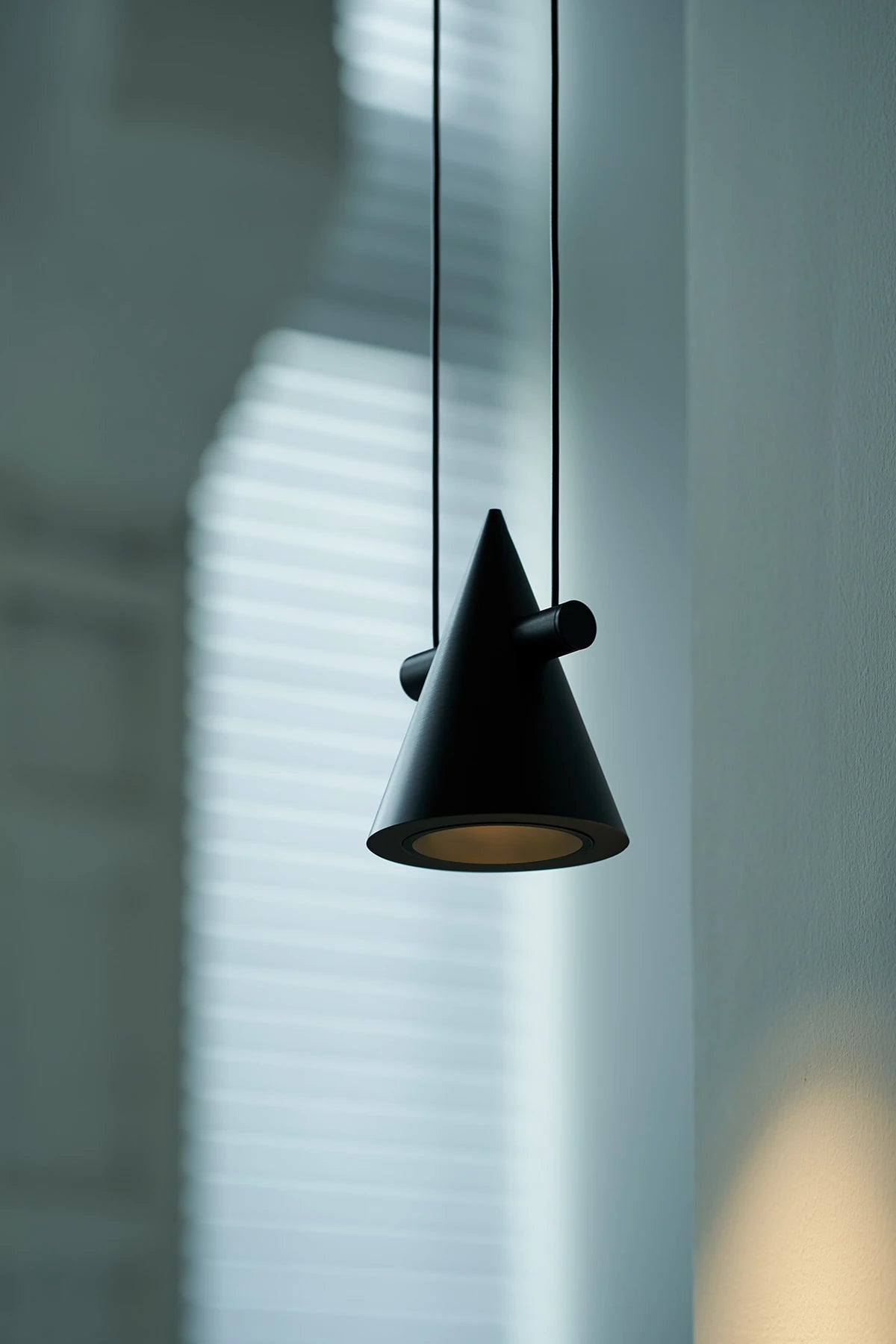 One silhouette. Your dimensions, comfort and finish.