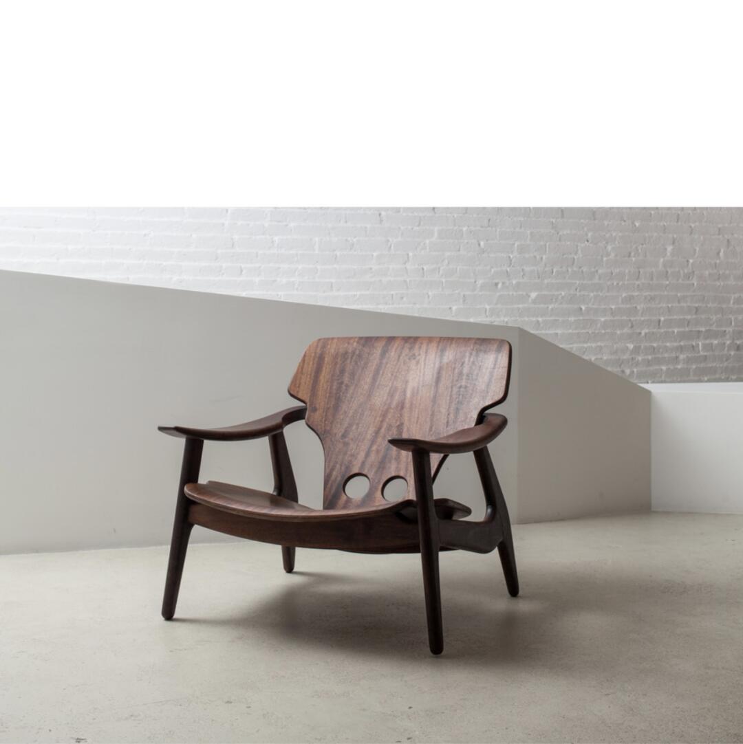 One silhouette. Your dimensions, comfort and finish.