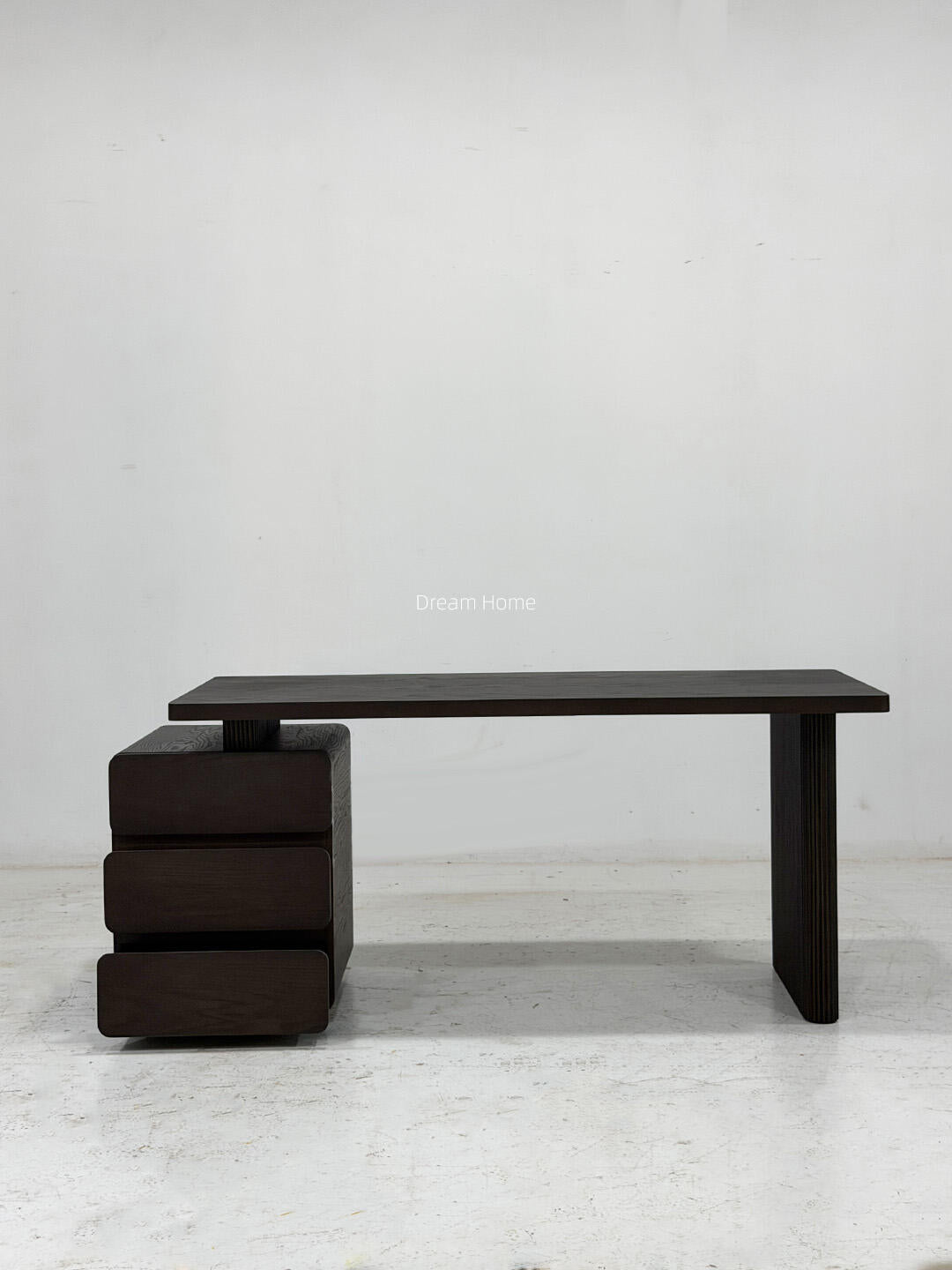 One silhouette. Your dimensions, comfort and finish.