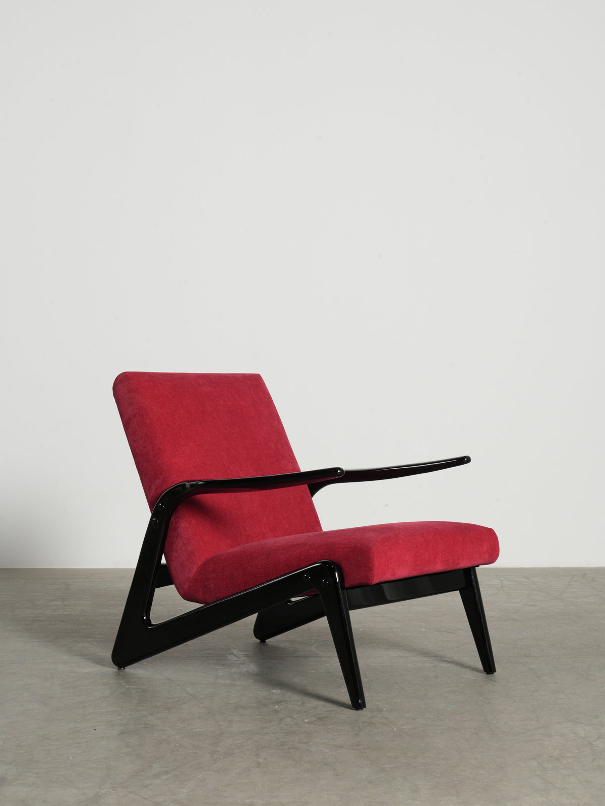 One silhouette. Your dimensions, comfort and finish.