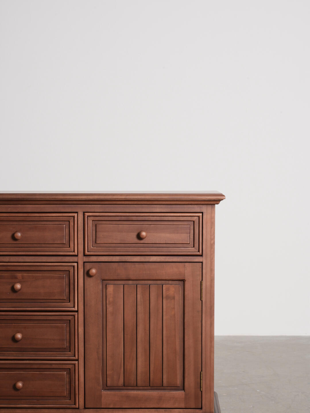 One silhouette. Your dimensions, comfort and finish.