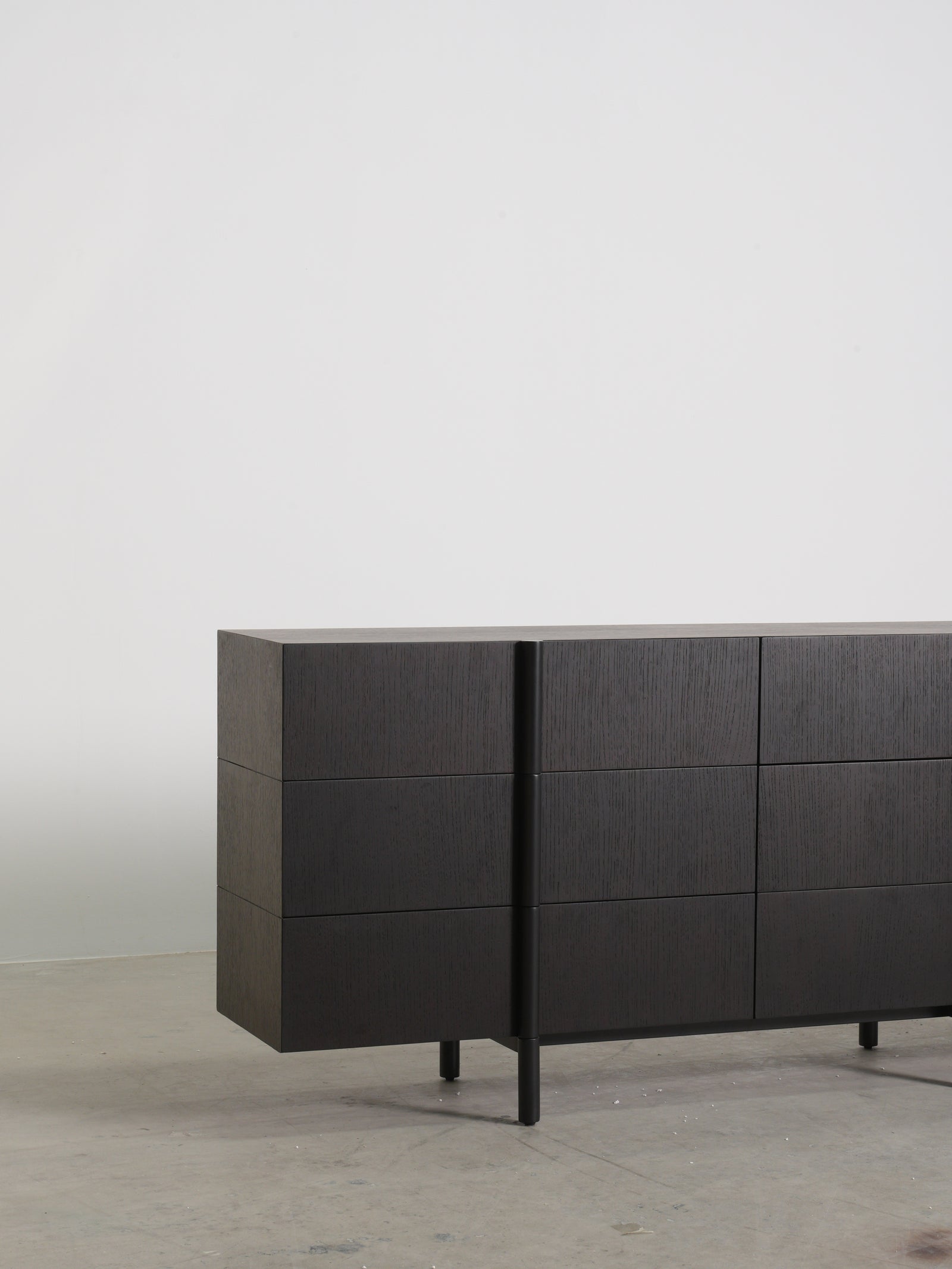 One silhouette. Your dimensions, comfort and finish.