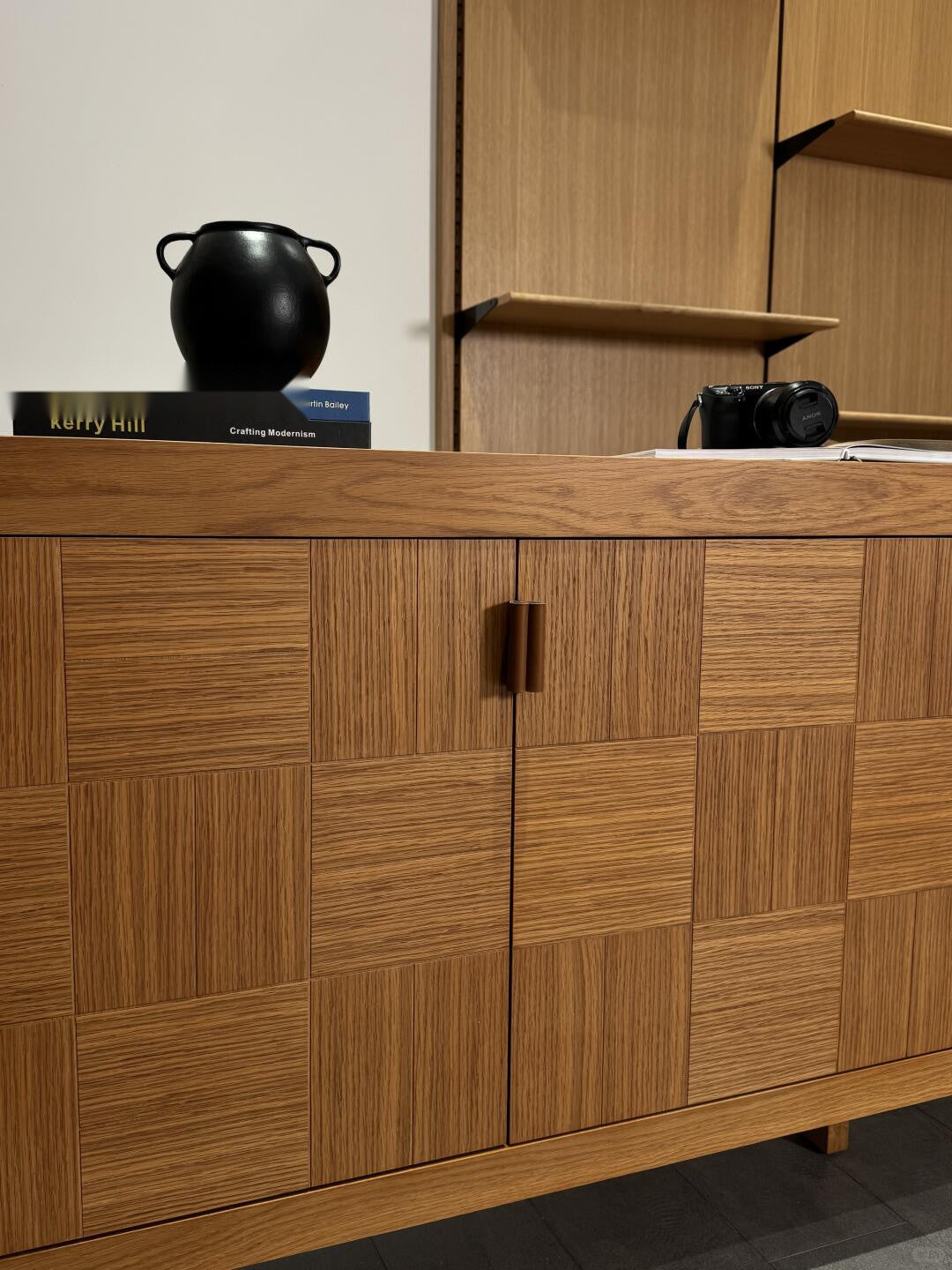 One silhouette. Your dimensions, comfort and finish.