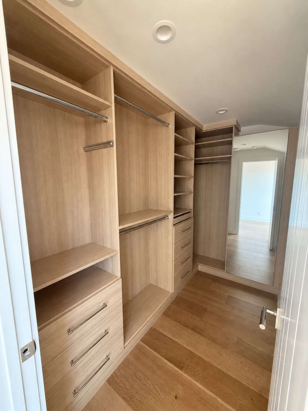 Custom closet installation 11