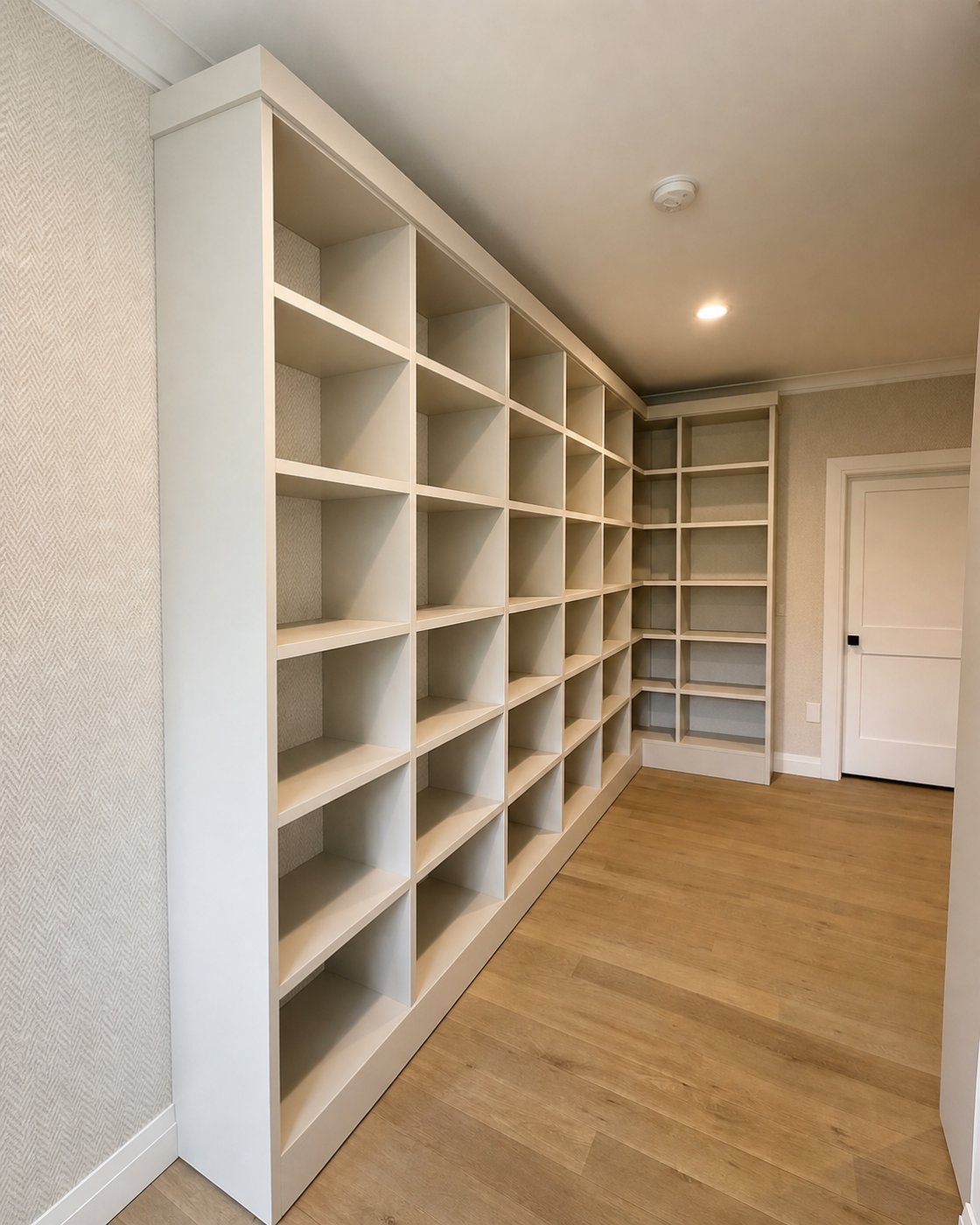 Custom closet installation 16